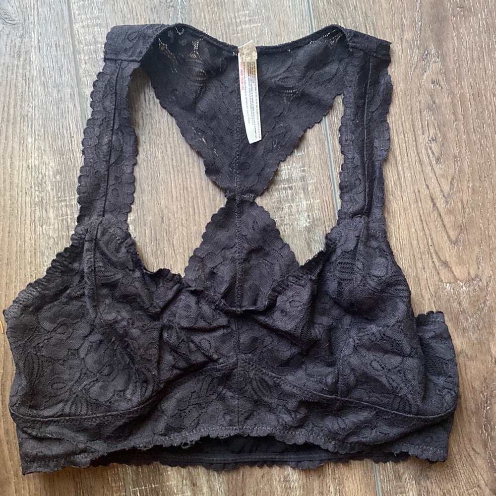 Free People Bralette || Black Lace || Size MEDIUM